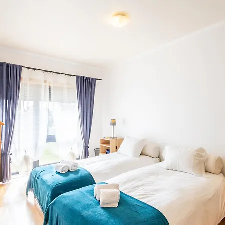 Casa De Sao Martinho T3 - By Smarthomes شقة