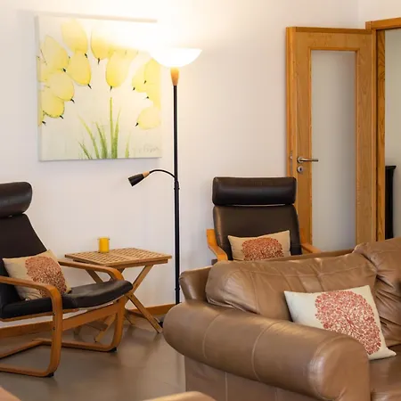 Casa De Sao Martinho T3 - By Smarthomes 公寓 *